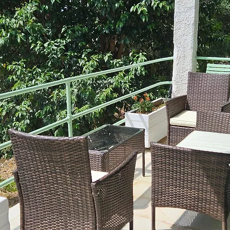 Fiori Sea View Apartman *